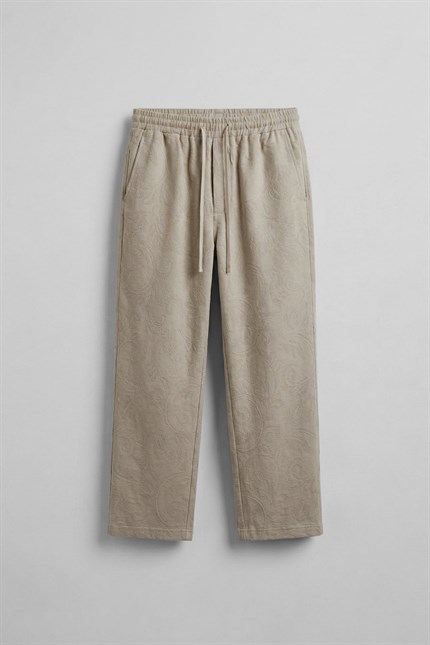 Erkek Relaxed Fit Jakar Desenli Bağcıklı Pantolon Krem