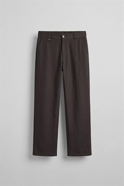 Erkek Relaxed Fit Keten Görünümlü Pantolon Koyu Kahve