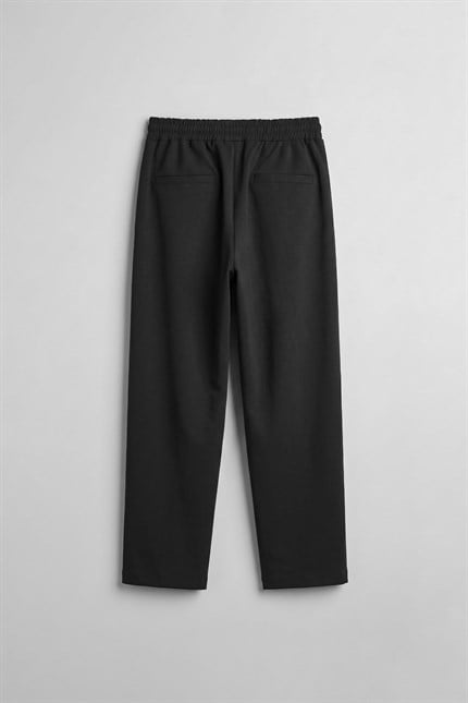 Erkek Relaxed Fit Lastikli Bel Pileli Pantolon Siyah