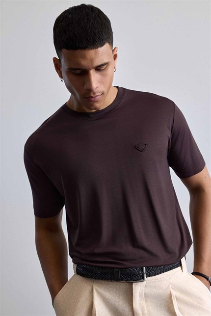 Erkek Relaxed Fit Yumuşak Dokulu Basic T-Shirt Kahverengi
