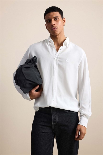 Erkek Relaxed Minimal Nakışlı Basic Tencel Gömlek Beyaz