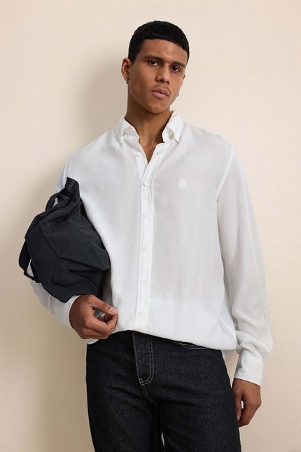 Erkek Relaxed Minimal Nakışlı Basic Tencel Gömlek Beyaz