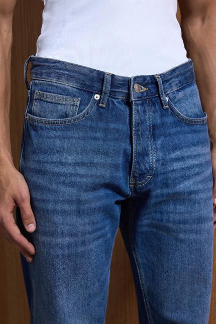 Erkek Relaxed Straight Fit Basic Jean Mavi