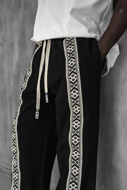 Erkek Şeritli Etnik Desenli Rahat Baggy Fit Eşofman Siyah