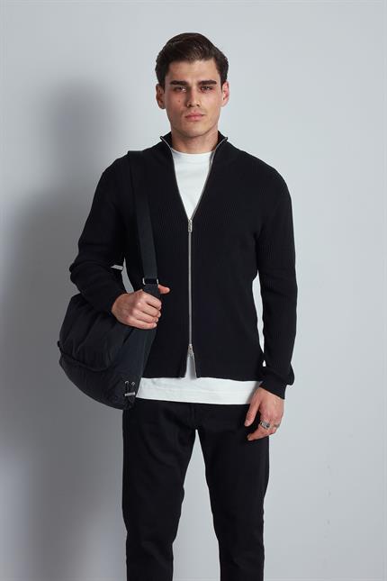 Erkek Slim Fit Dik Yaka Fermuarlı Hırka Siyah