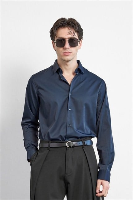 Erkek Slim Fit Pamuk Klasik Yaka Uzun Kollu Gömlek Lacivert