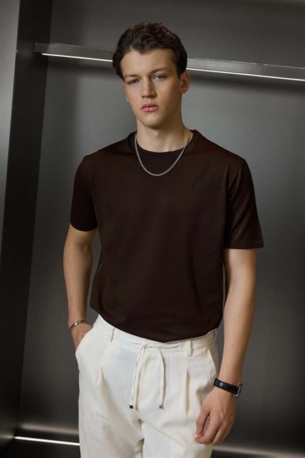 Erkek Slim Fit Triko Bisiklet Yaka Basic T-Shirt Kahverengi