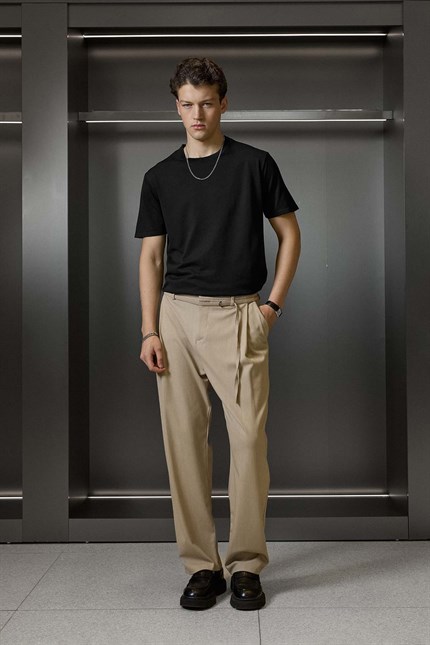 Erkek Slim Fit Triko Bisiklet Yaka Basic T-Shirt Siyah