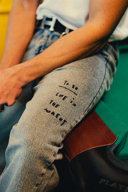 Erkek Slogan İşlemeli Baggy Jean Pantolon Mavi