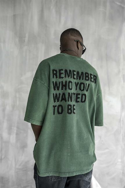 Erkek Slogan İşlemeli Yıkamalı Oversize T-Shirt Yeşil