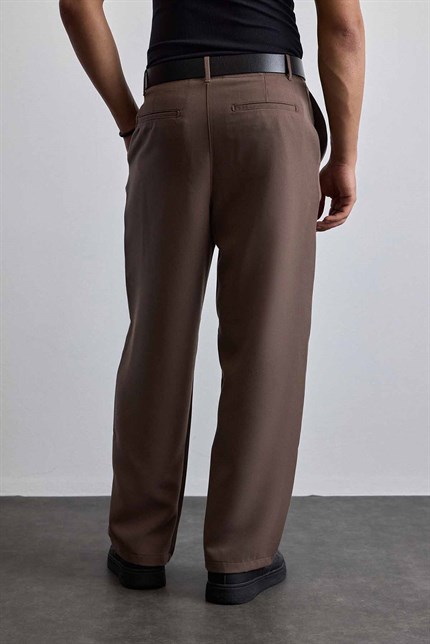Erkek Smart Casual Bol Paça Relaxed Fit Pantolon Kahverengi