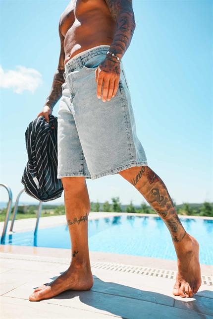 Erkek Süper Baggy Fit Bermuda Jean Şort Açık Mavi