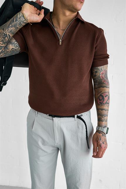 Erkek Yarım Fermuarlı Polo Yaka Triko T-Shirt Kahverengi