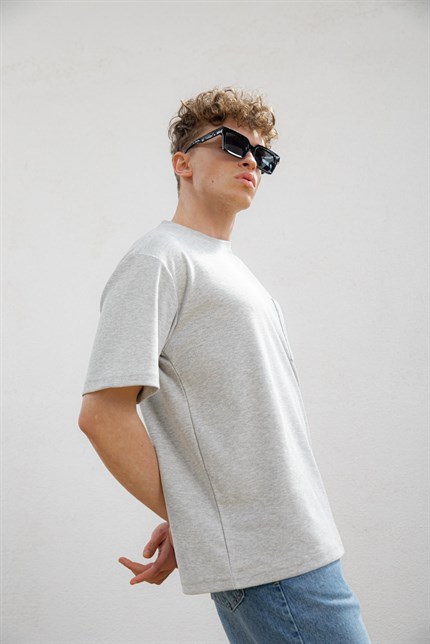 Erkek Oversize Önü Cepli Dokulu T-Shirt Gri