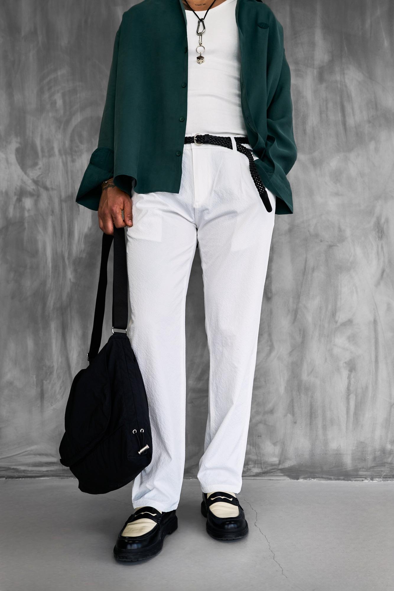 Erkek Dokulu İnce Kumaş Regular Fit Pantolon Beyaz