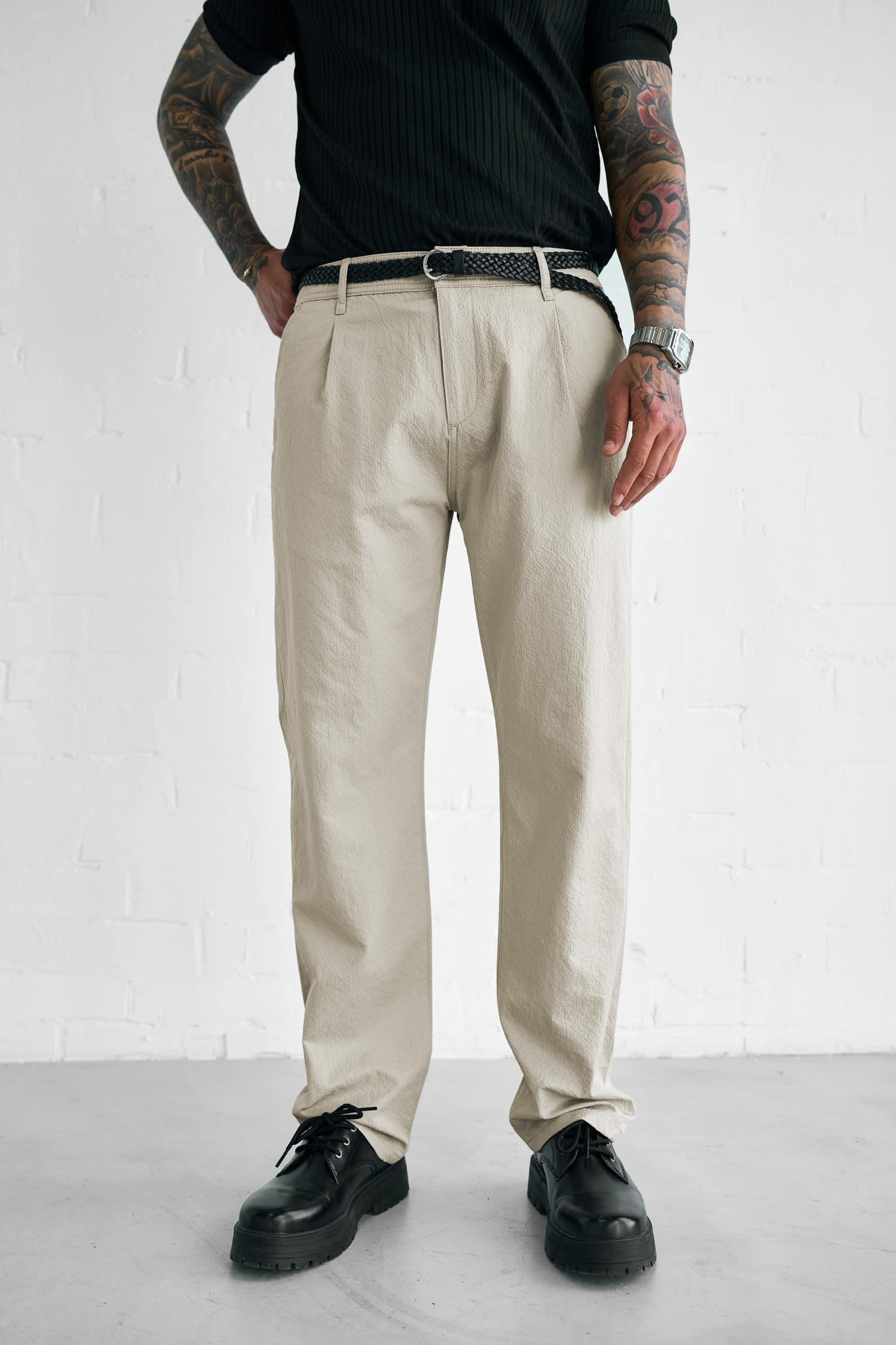 Erkek Dokulu İnce Kumaş Regular Fit Pantolon Bej