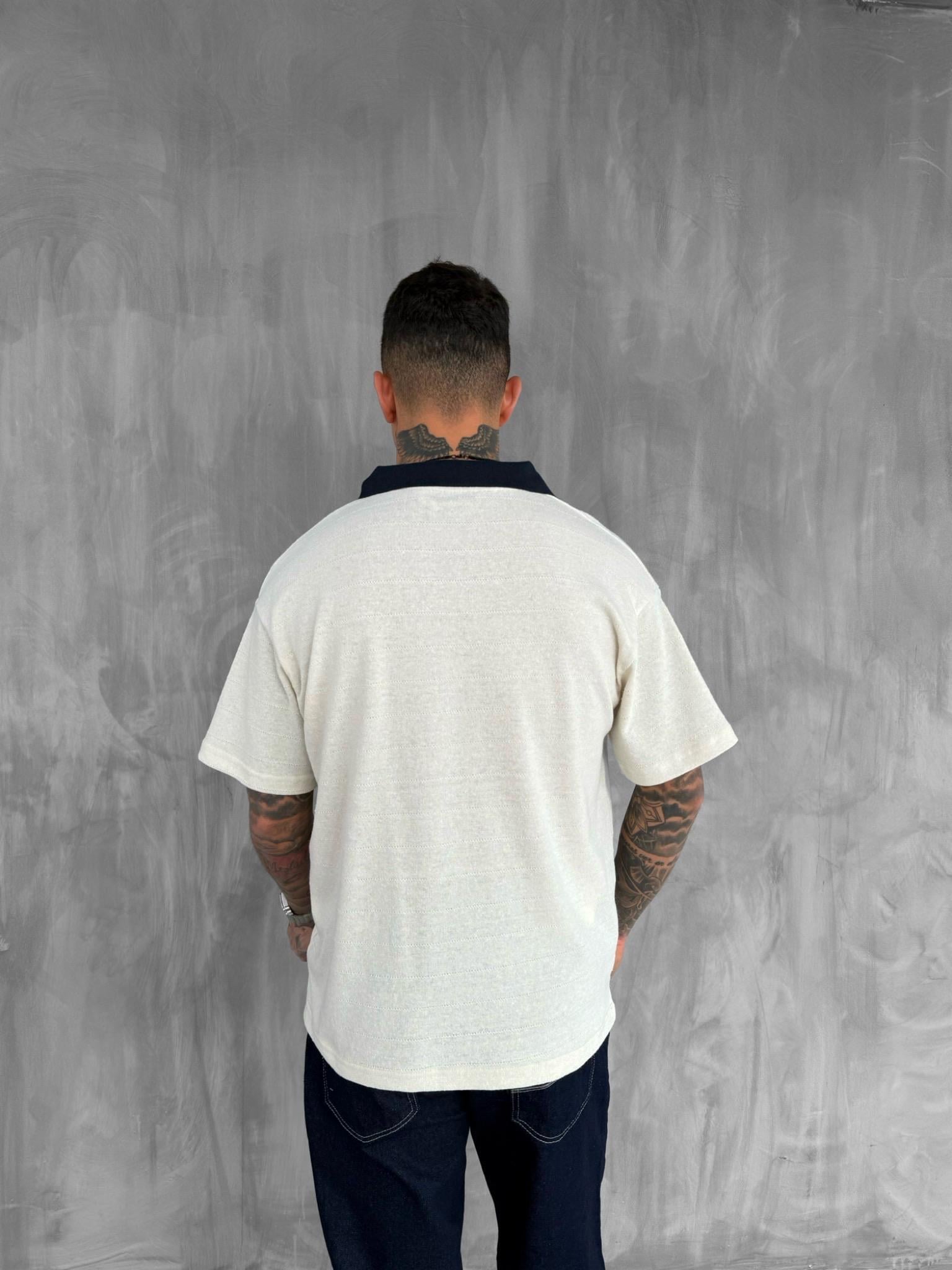 Erkek Kontrast V Yaka Relax Fit T-Shirt Ekru · 4