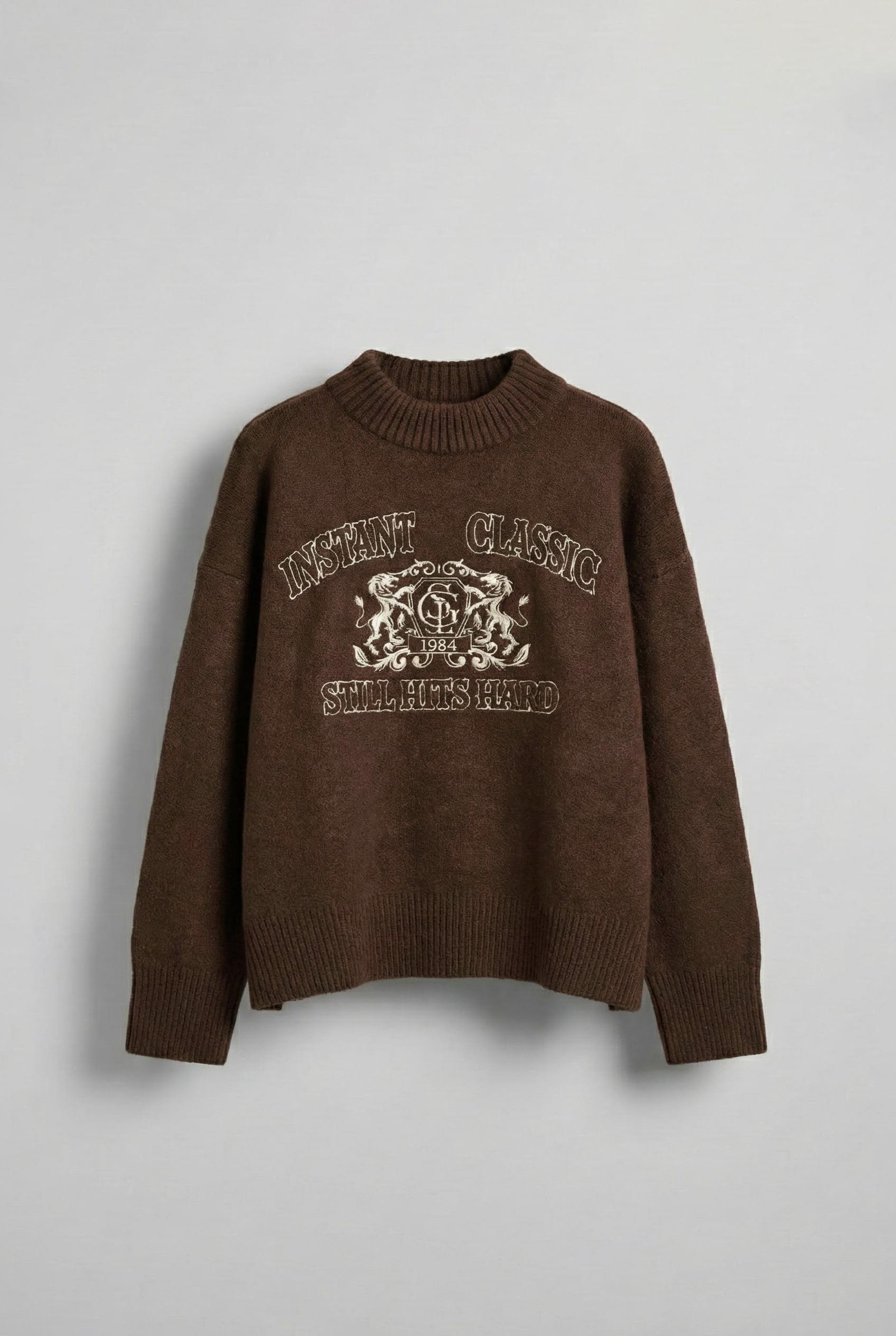 Erkek Oversize Bisiklet Yaka Nakışlı Triko Kazak Kahve