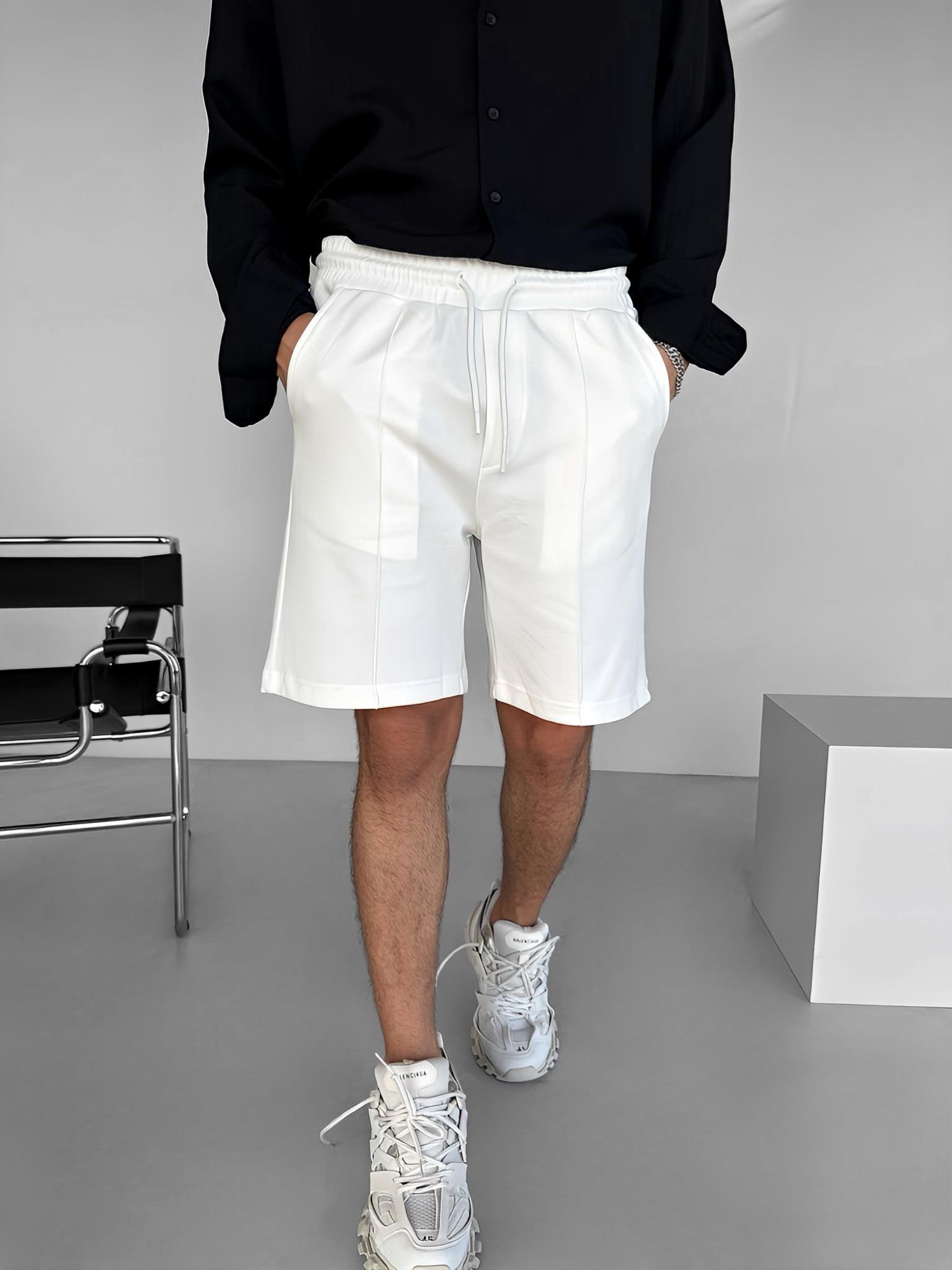 Oversize Beli Lastikli Şort Beyaz