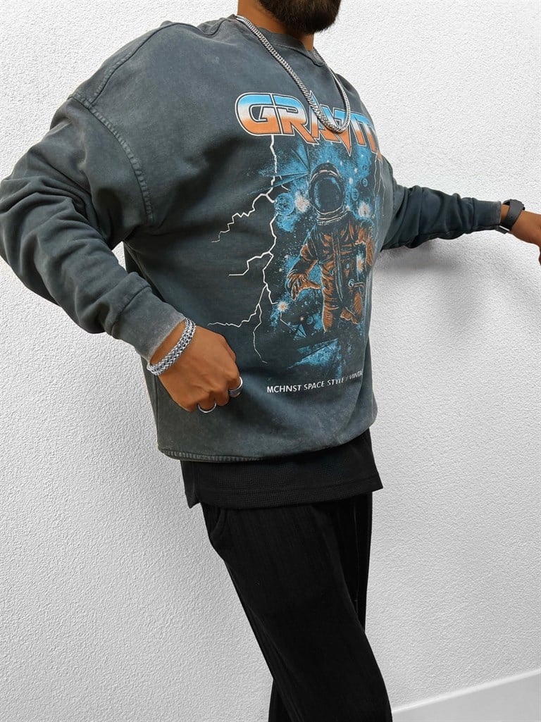 Erkek Gravity Baskılı Eskitme Görünümlü Oversize Sweatshirt Siyah