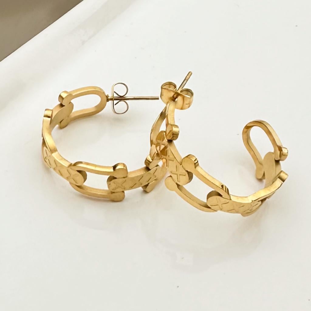 TFN Halka Model Gold Altın Kaplama Çelik Küpe
