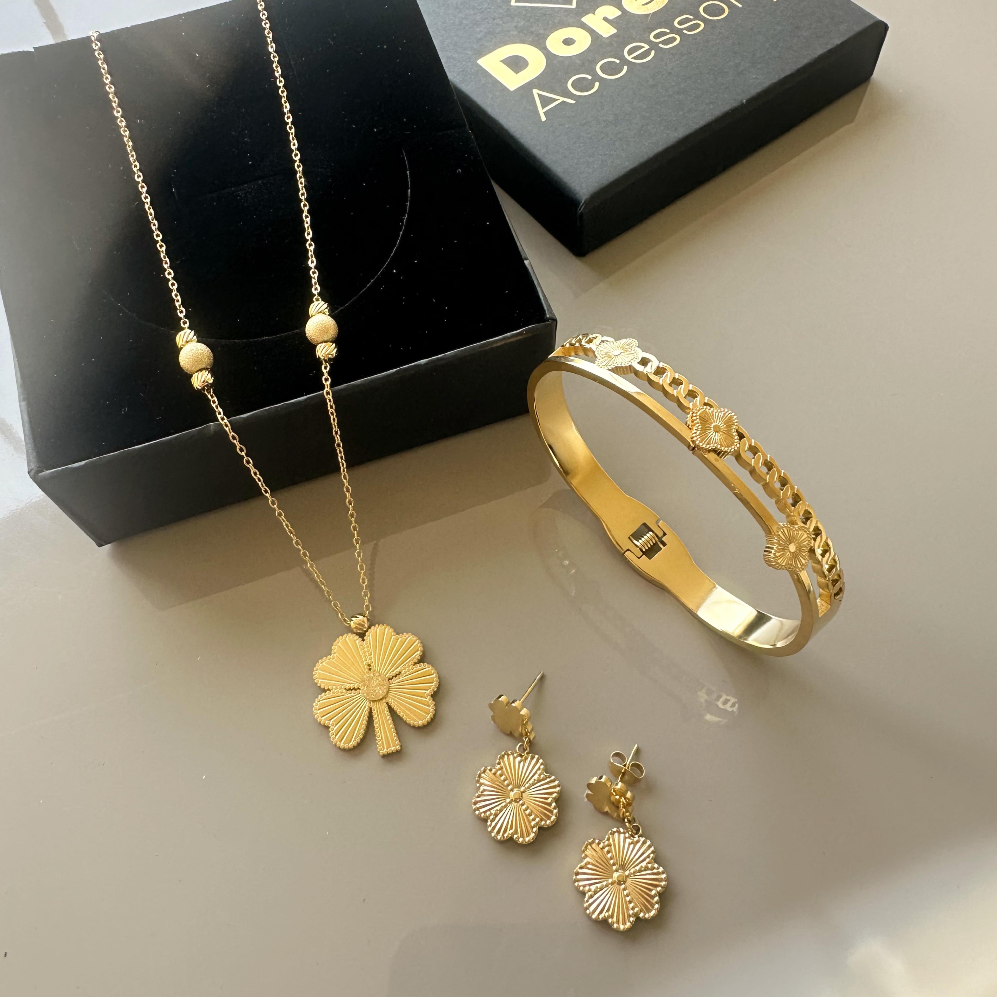 Dorika Detaylı Yonca Altın Kaplama Çelik Set