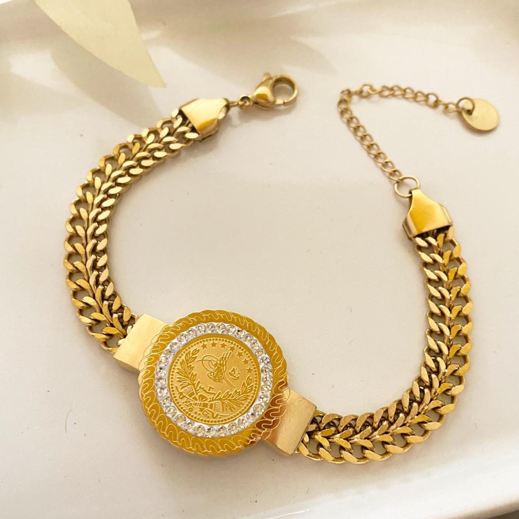 Tuğra Desenli Taşlı Altın Kaplama Çelik Bileklik