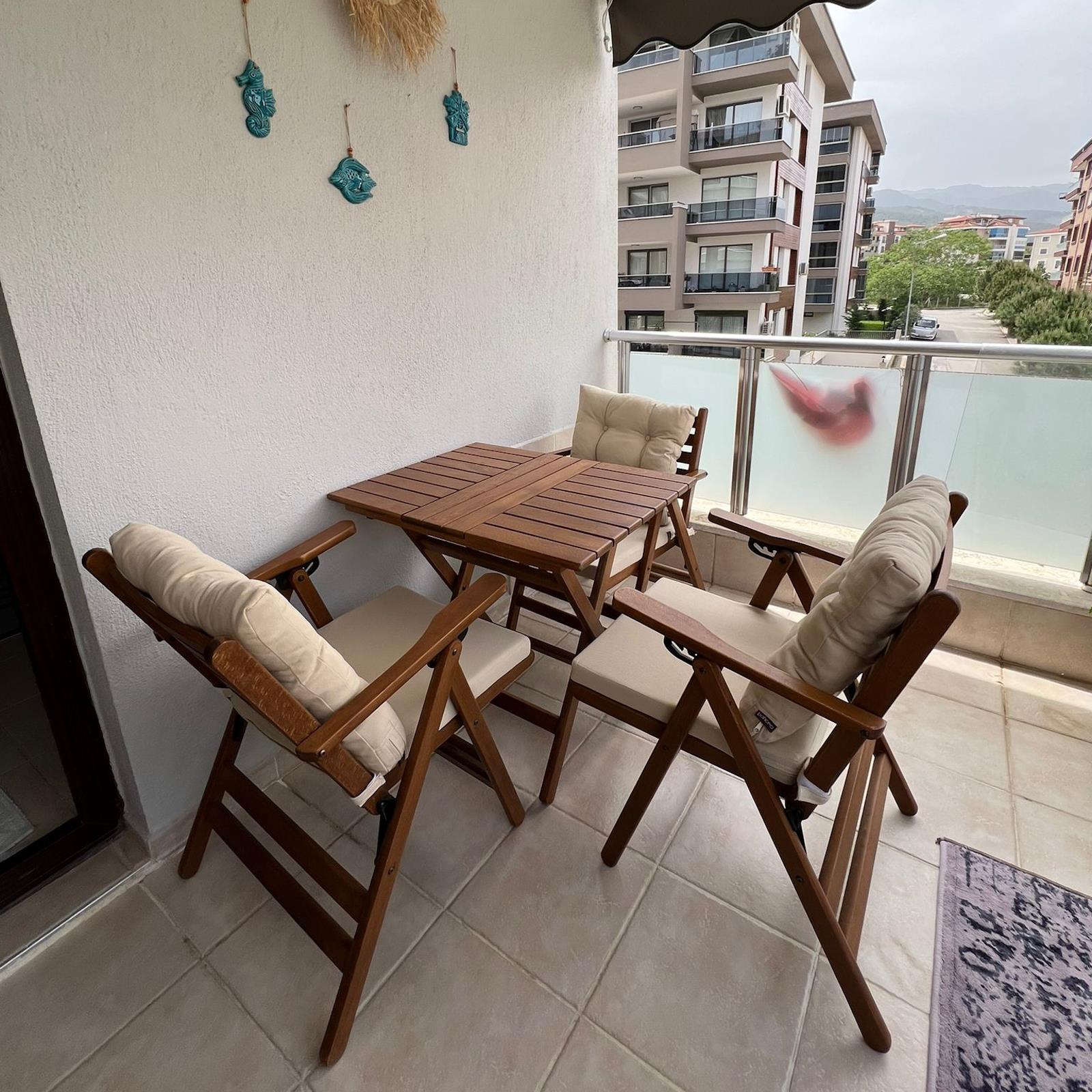 Antalya Ahşap Masa Sandalye Takımları - 3 ve 4 Kişilik Minderli Katlanır Bahçe Balkon Set