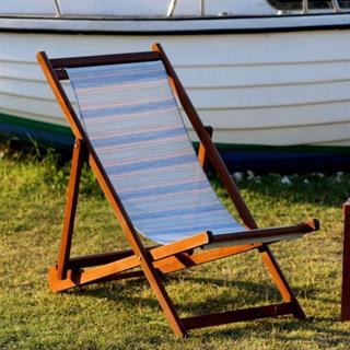 Belek Ahşap Şezlong Set: 2 adet Kademeli  Kolçaksız Şezlong + Sehpa