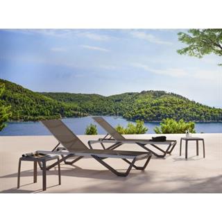 Papatya Wave Side Plastik Sehpa -Bahçe, Balkon, Şezlong Sehpası