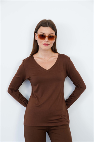 Yumuşak, Rahat ve Şık Viskon V Yaka Tişört-Kahverengi