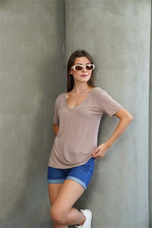 Viskon Dökümlü V Yaka Tişört-Sütlü Kahve