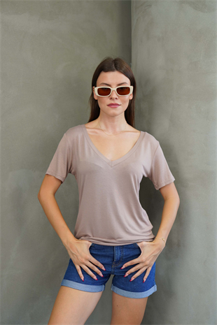 Viskon Dökümlü V Yaka Tişört-Sütlü Kahve