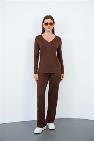 Yumuşak, Rahat ve Şık Viskon V Yaka Tişört-Kahverengi