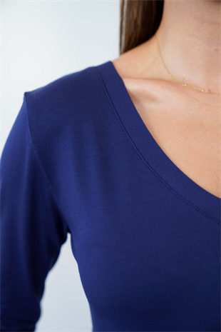 Yumuşak, Rahat ve Şık Viskon V Yaka Tişört-Lacivert