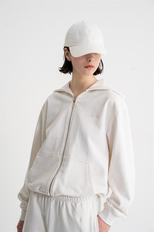  Zip-Up Hoodie and Sweat Pant