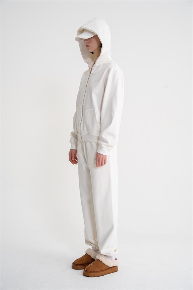  Zip-Up Hoodie and Sweat Pant