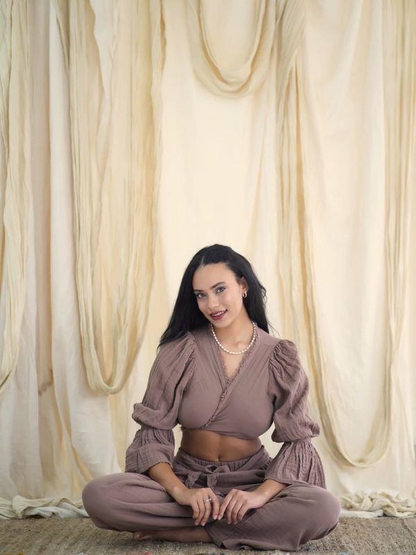 Kadın Müslin Kumaş Uzun Kollu Bağlamalı Bluz