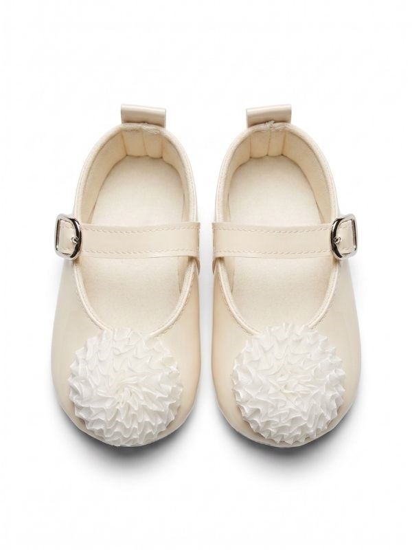 Kız Bebek Ponpon Detaylı Patik Ayakkabı