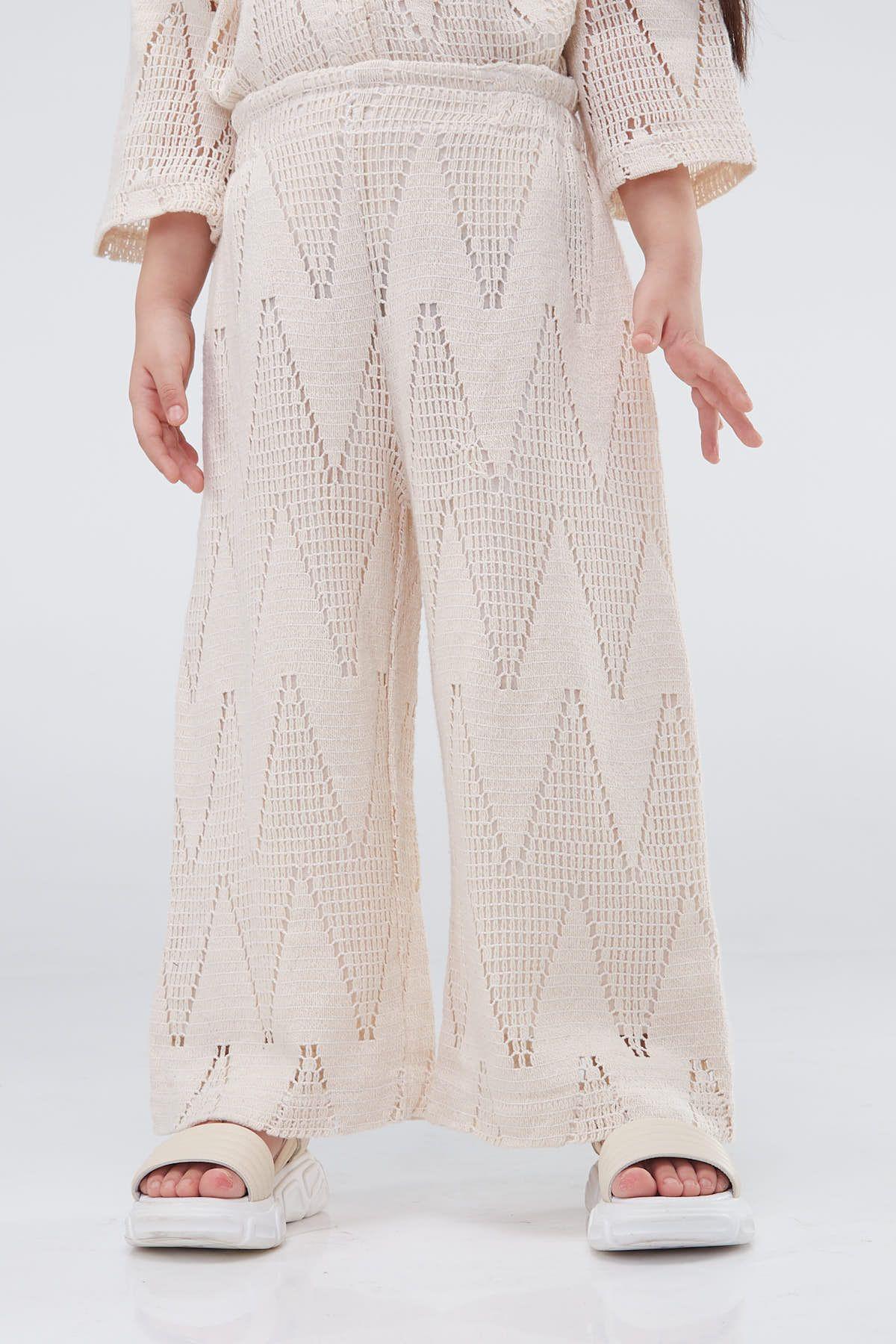 Kız Çocuk İçi Pamuk Astarlı Dantel Şort