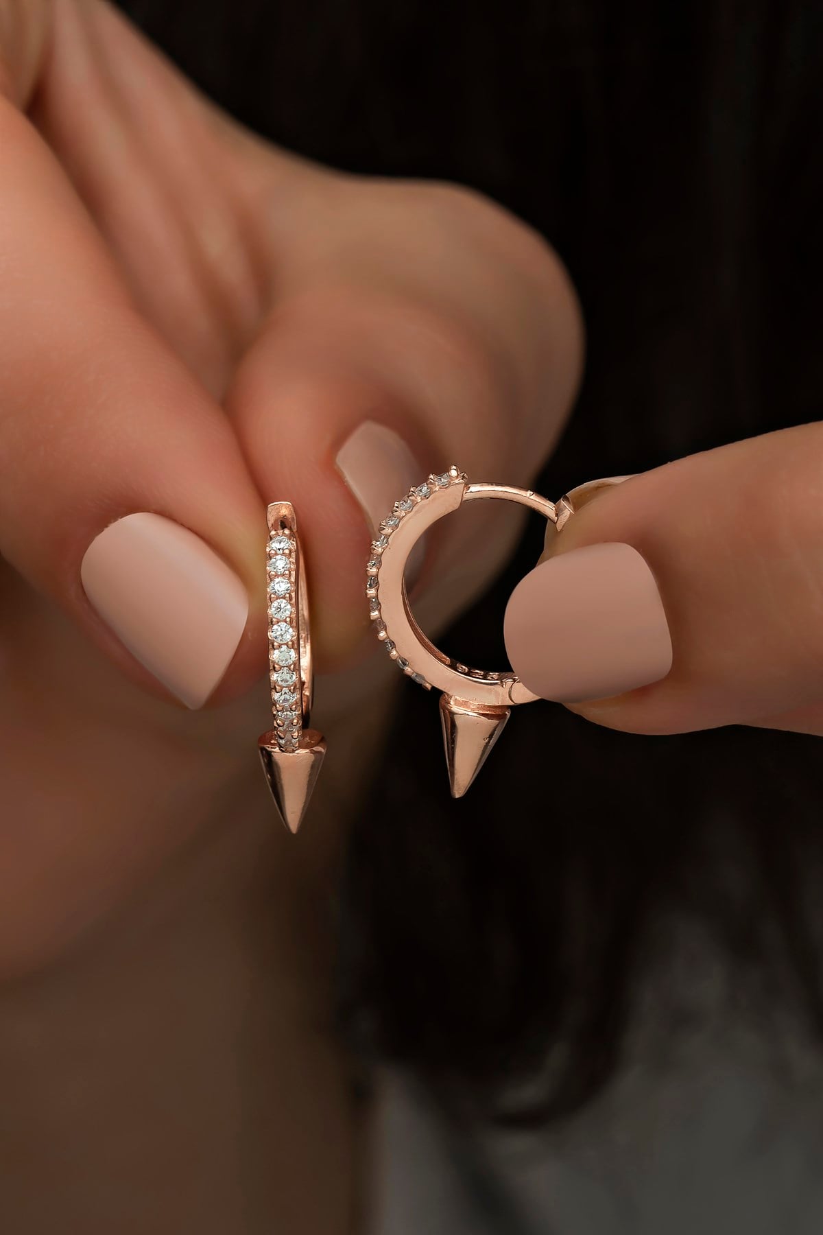 925 Ayar Gümüş 15 MM Rose Çivi Model Küpe