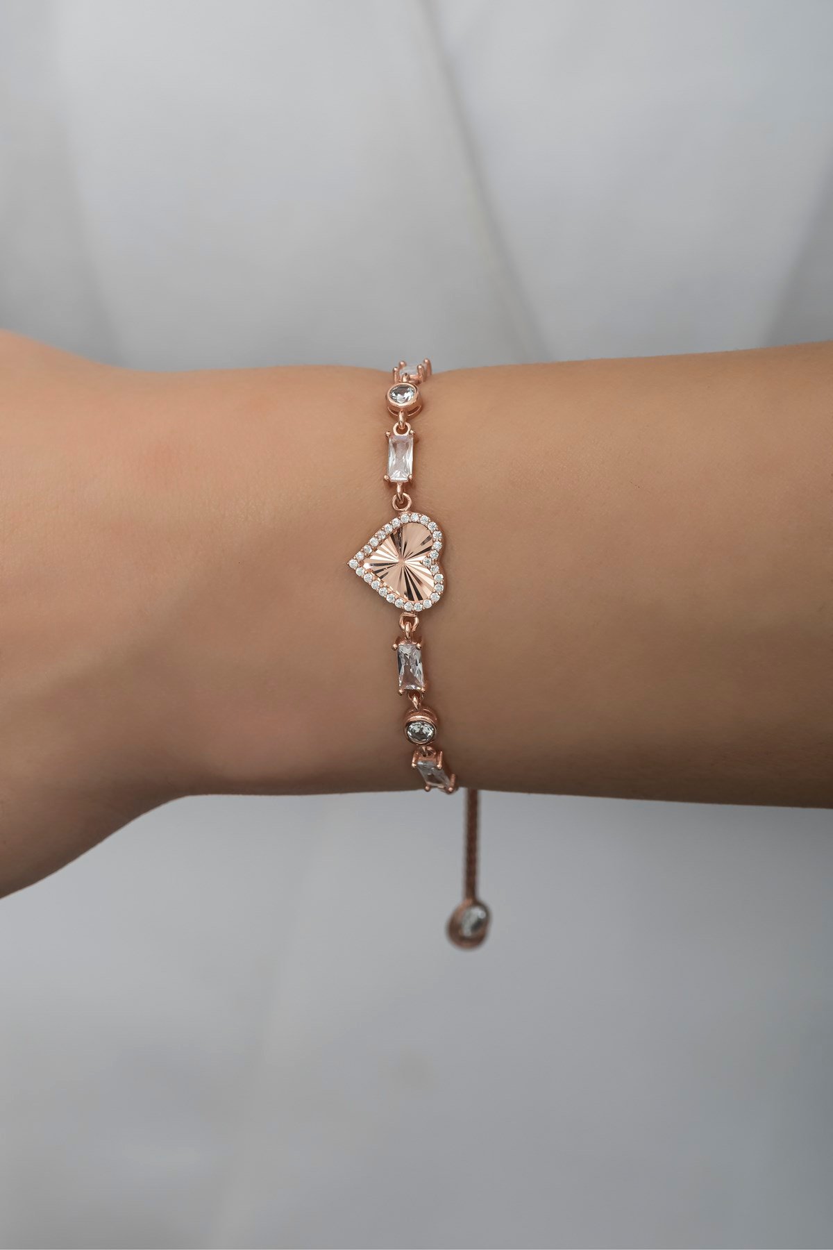 925 Ayar Gümüş Asansörlü Baget Taşlı Kalp Bileklik