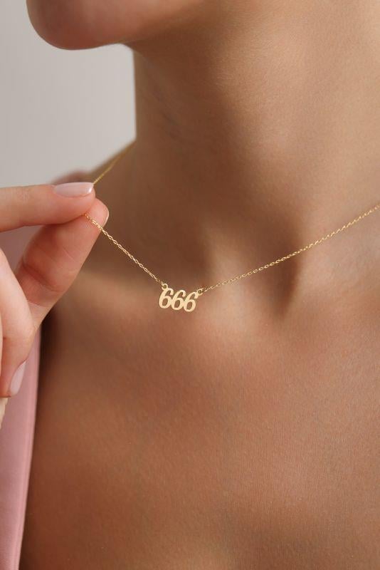 925 Ayar Gümüş Gold Kaplama 666 Melek Numarası Kolye