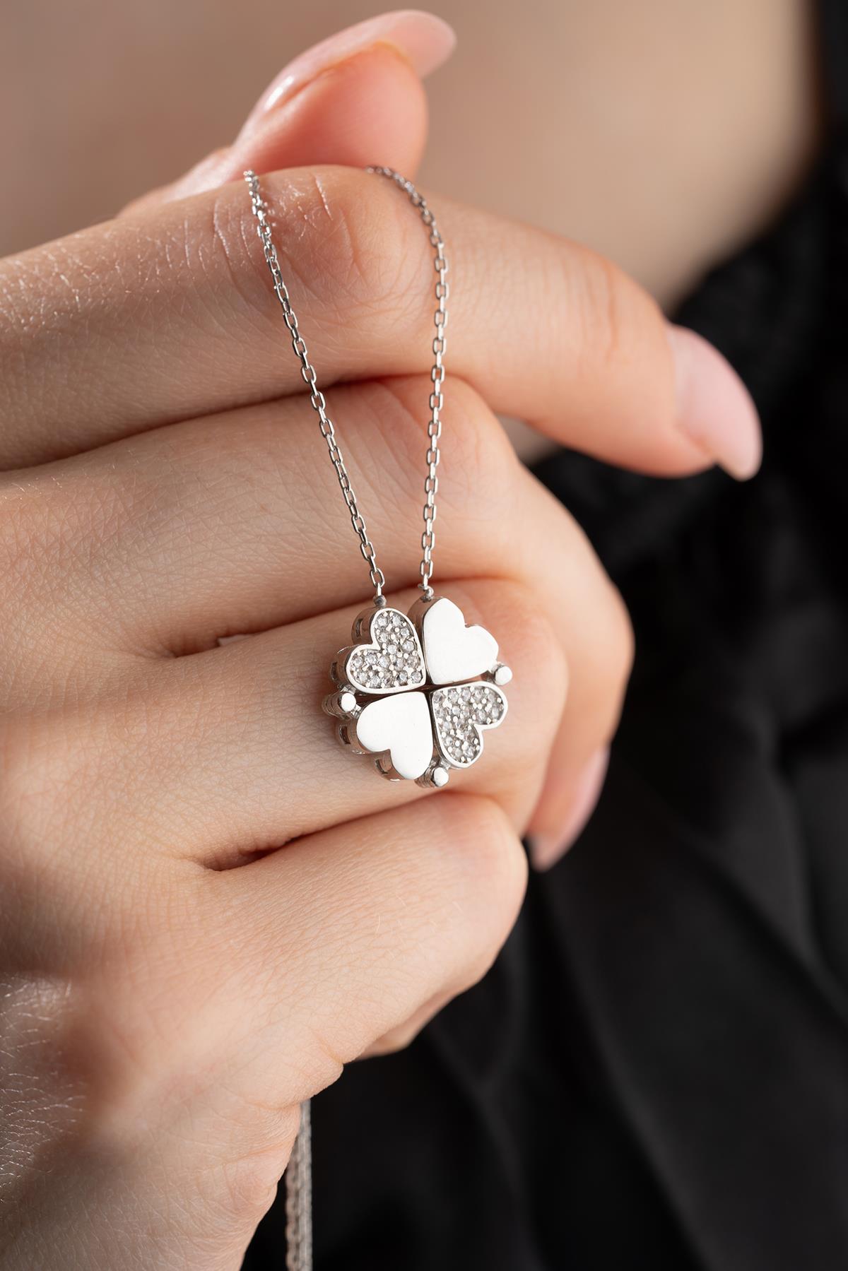 925 Ayar Gümüş Mıknatıslı Ayrılabilir Rodyumlu Yonca Kolye