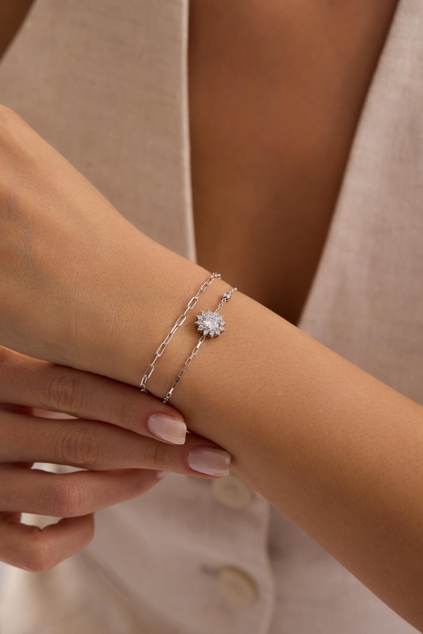 925 Ayar Gümüş Rodyum Kaplama Çift Zincirli Pırlanta Montür Tektaş Bileklik