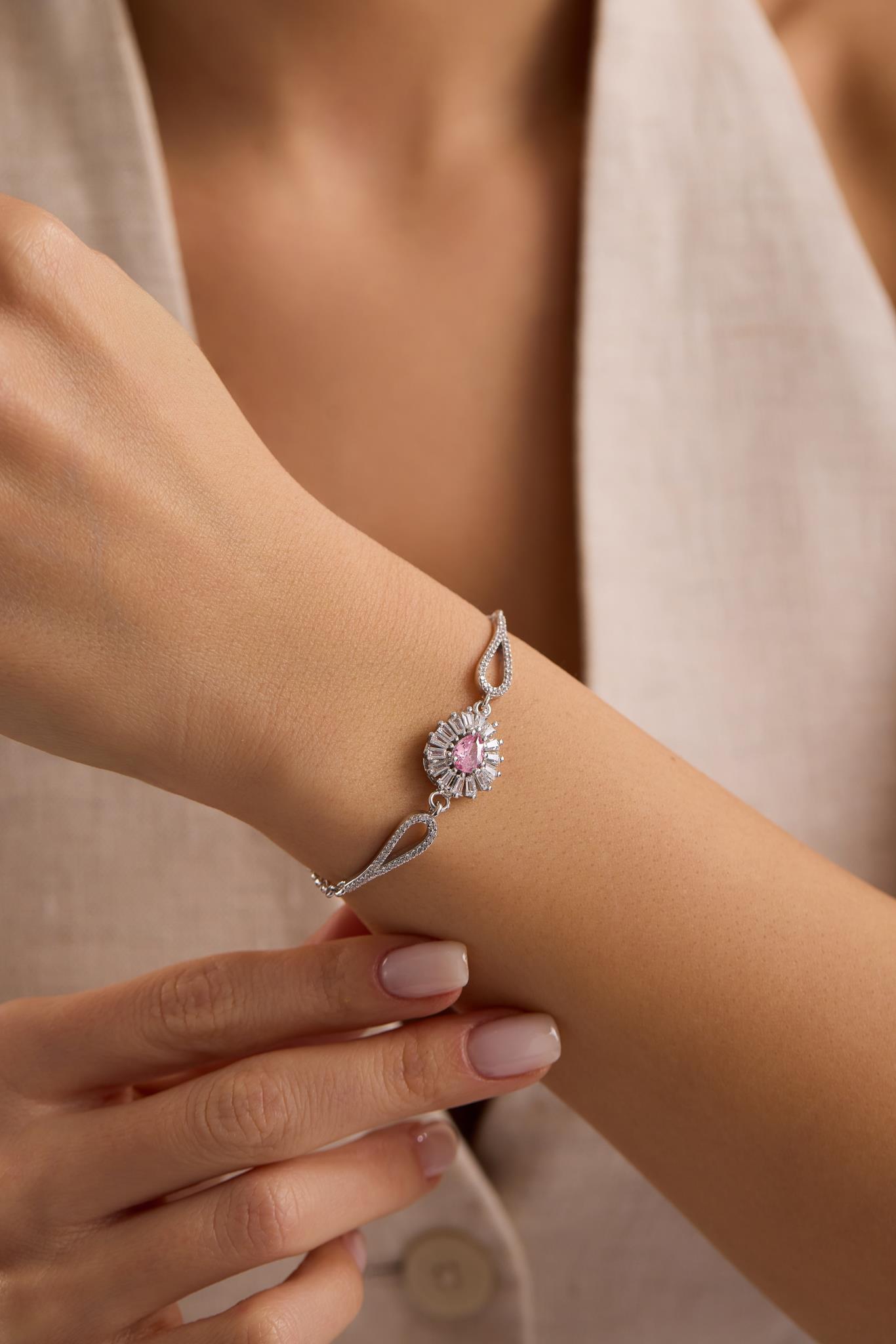 925 Ayar Gümüş Rodyum Kaplama Kelepçe Model Damla Pembe Tektaş Bileklik