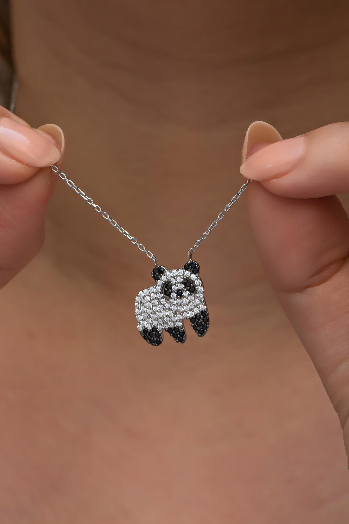 925 Ayar Gümüş Rodyum Kaplama Zirkon Taşlı Panda Kolye