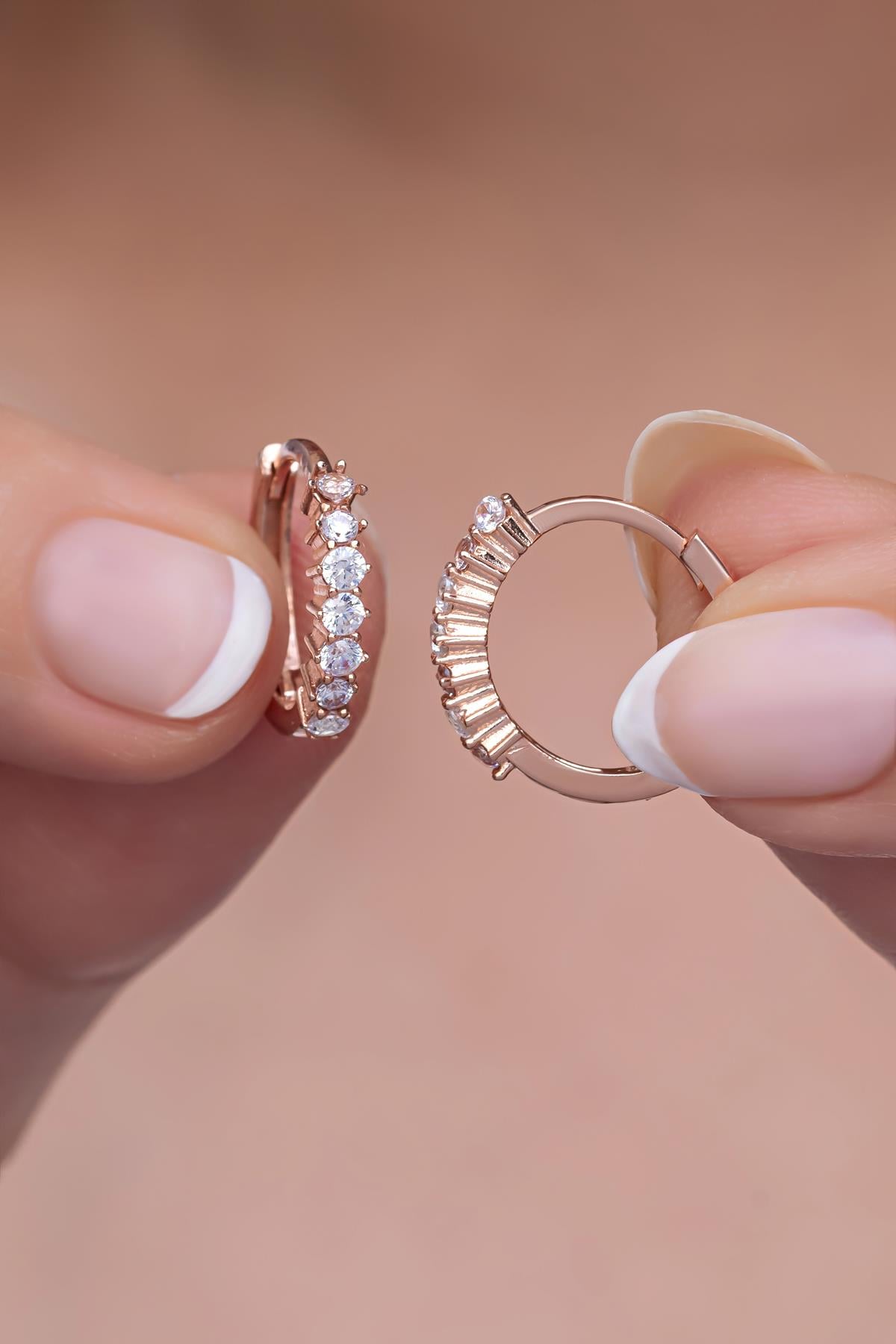 925 Ayar Gümüş Rose 15 Mm Zirkon Taşlı Halka Küpe