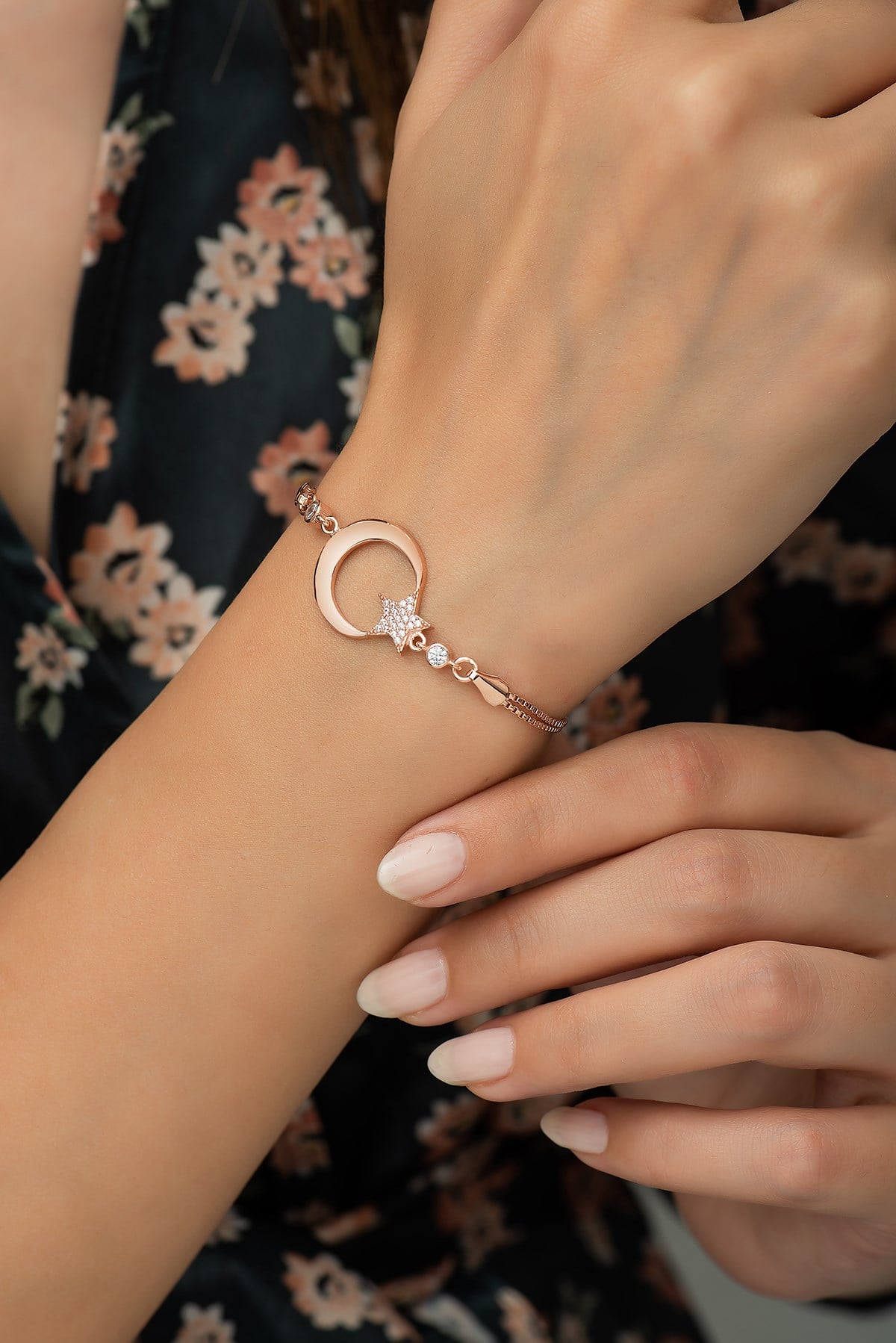 925 Ayar Gümüş Rose Ayyıldız Kadın Gümüş Bileklik