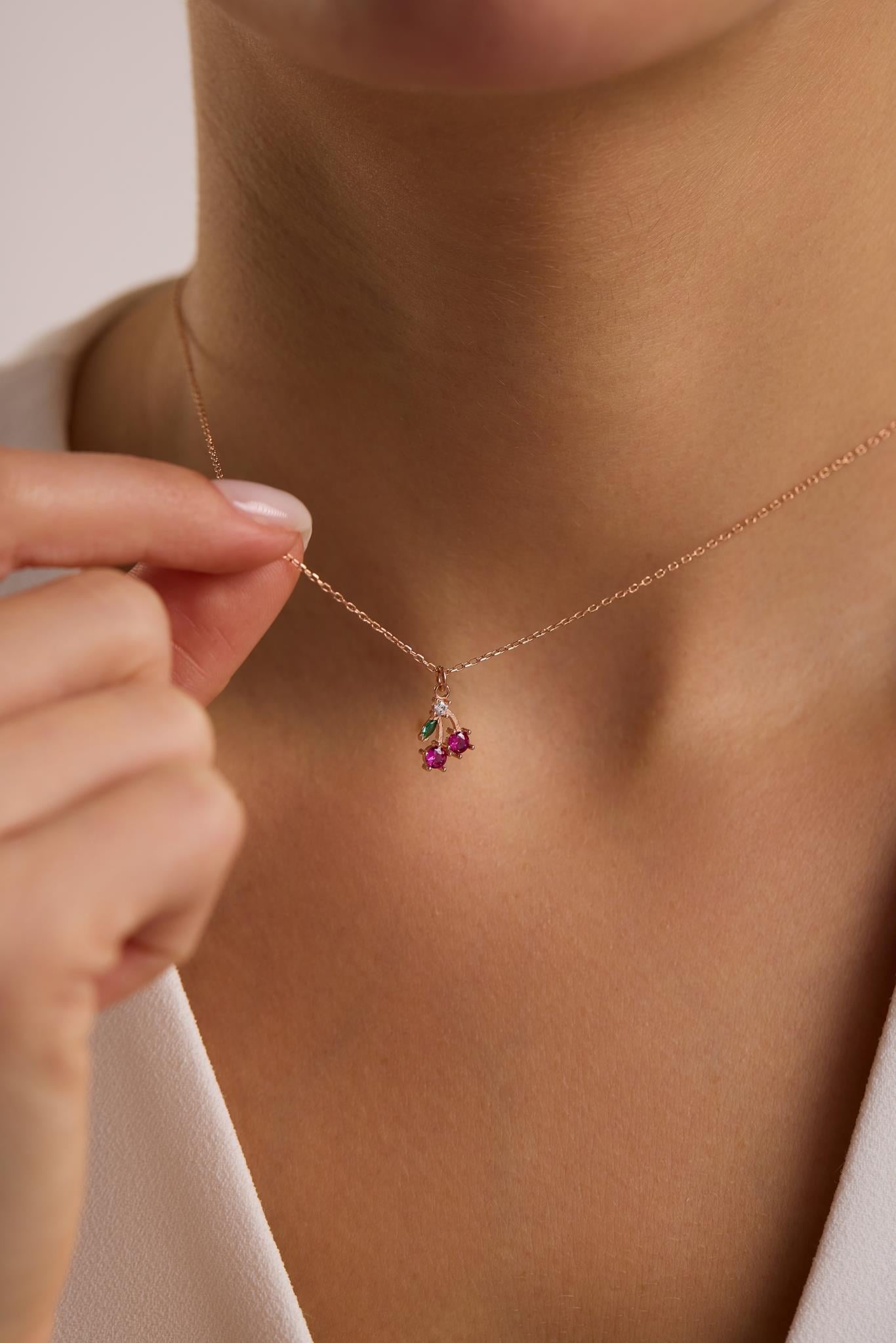 925 Ayar Gümüş Rose Kaplama Minimal Kiraz Kolye